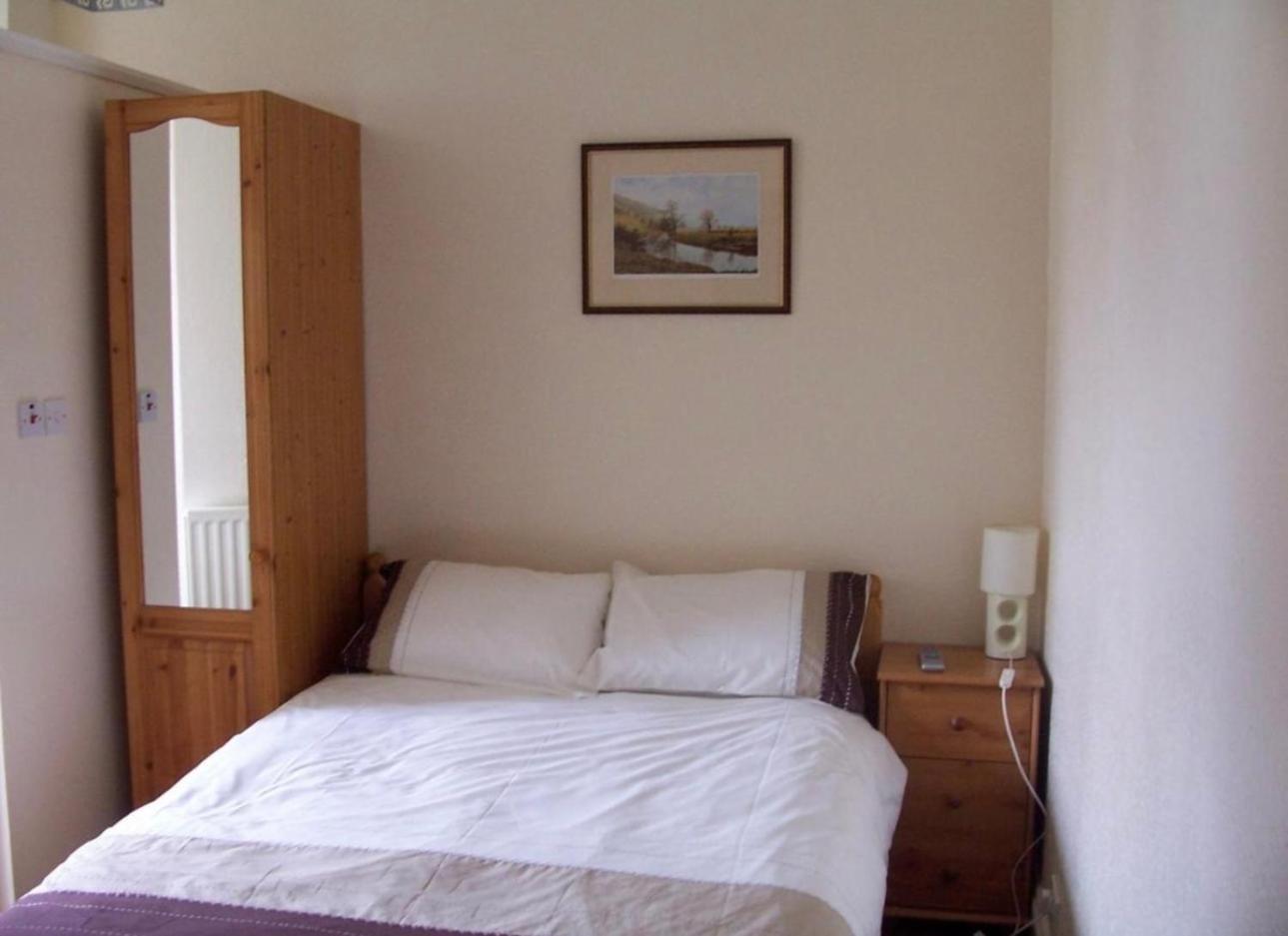 Denecrest Guest House วินเดอร์เมียร์ ภายนอก รูปภาพ
