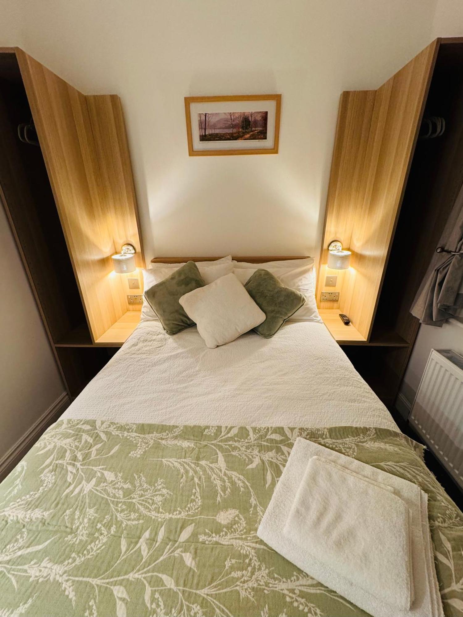 Denecrest Guest House วินเดอร์เมียร์ ภายนอก รูปภาพ