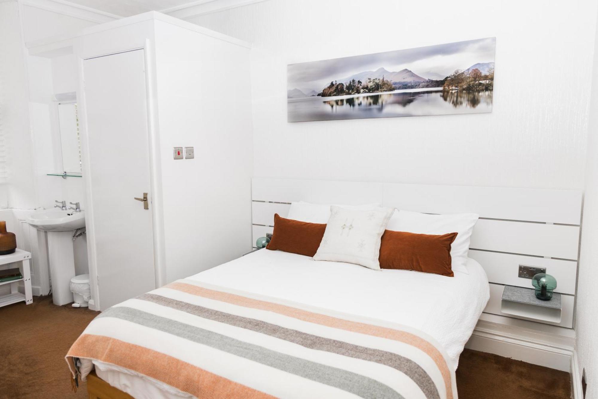 Denecrest Guest House วินเดอร์เมียร์ ภายนอก รูปภาพ